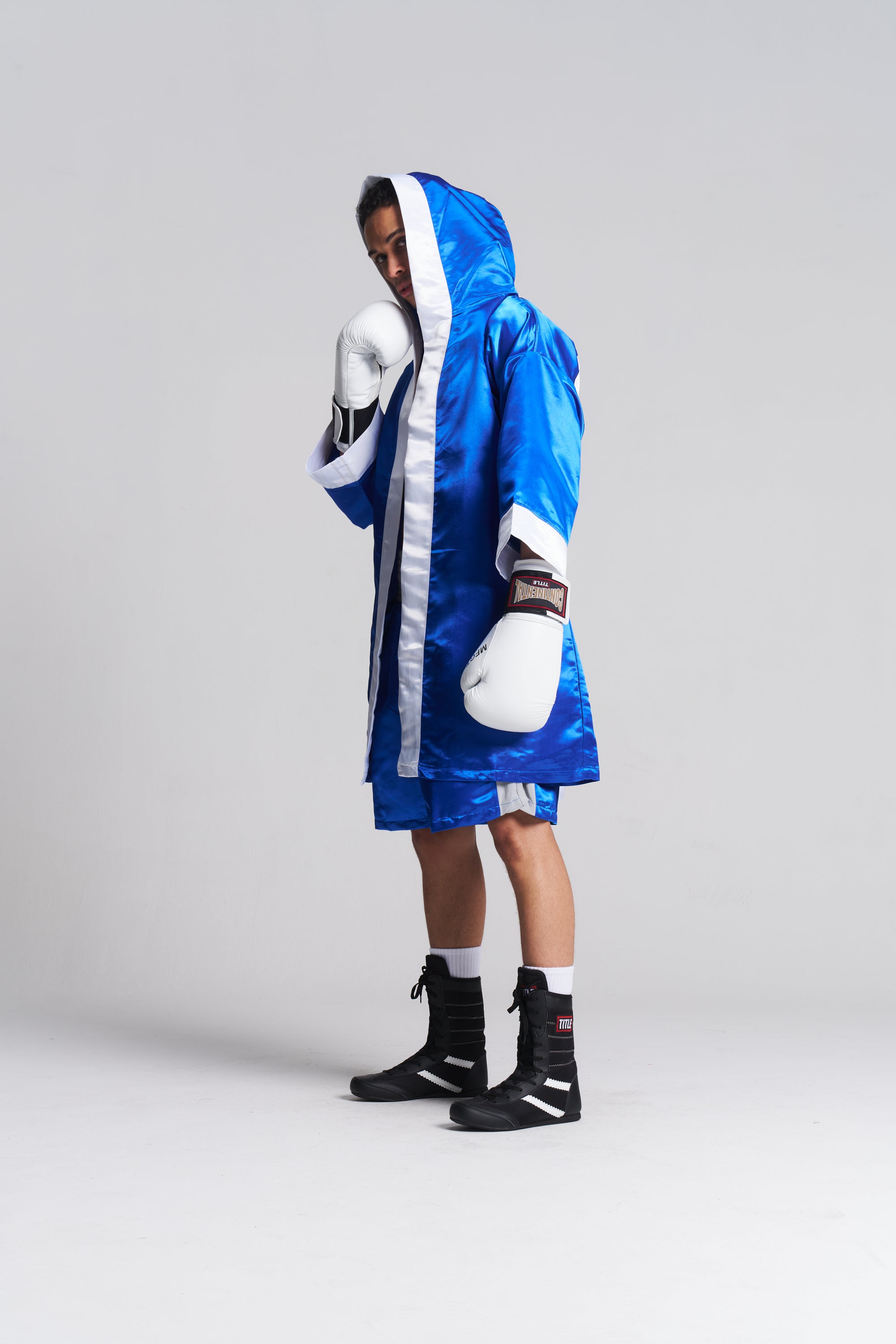 TITLE Fingertip Boxing Robe: Satin, Blue or Red with White Trim